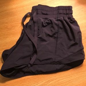 Lululemon Hotty Hot Short II